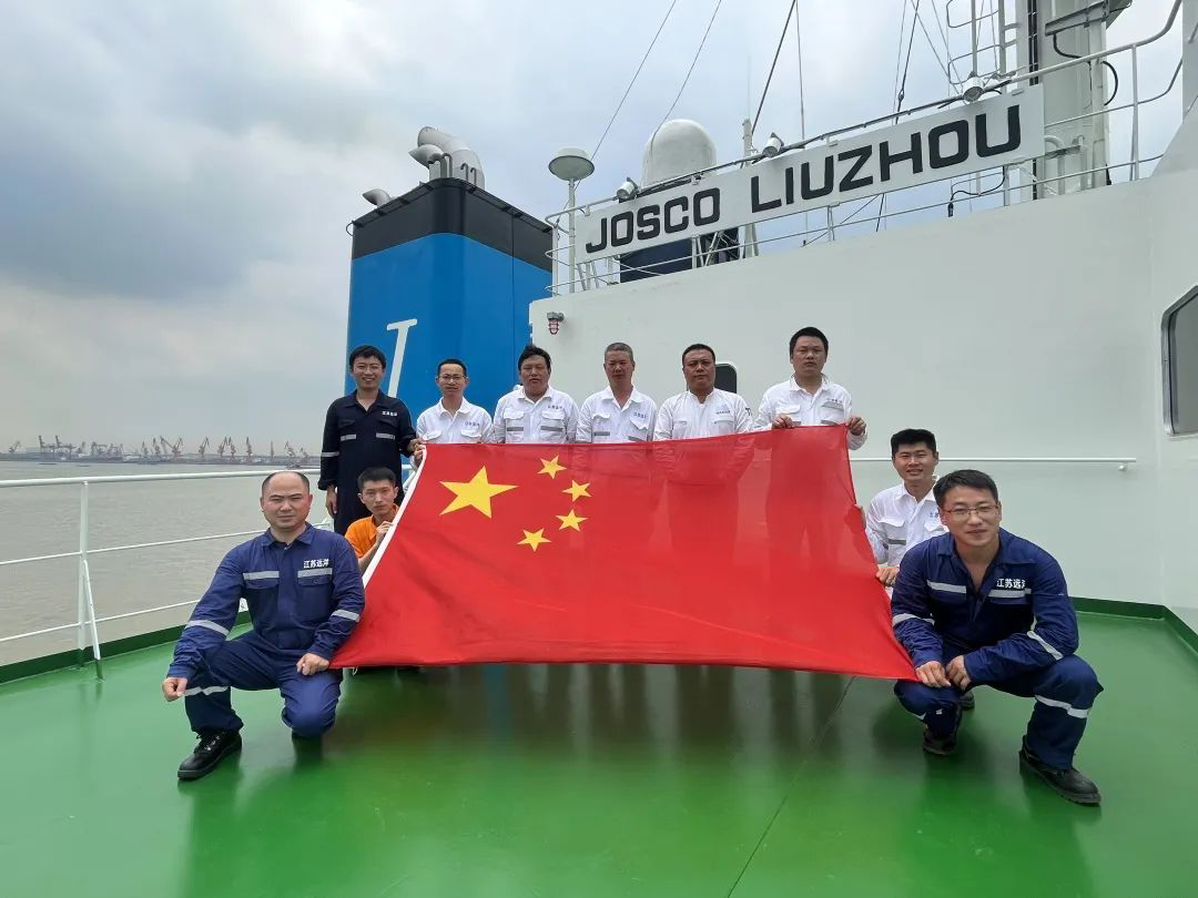 智能節(jié)能環(huán)保明星輪“江遠(yuǎn)柳州”完成海上性能測(cè)試