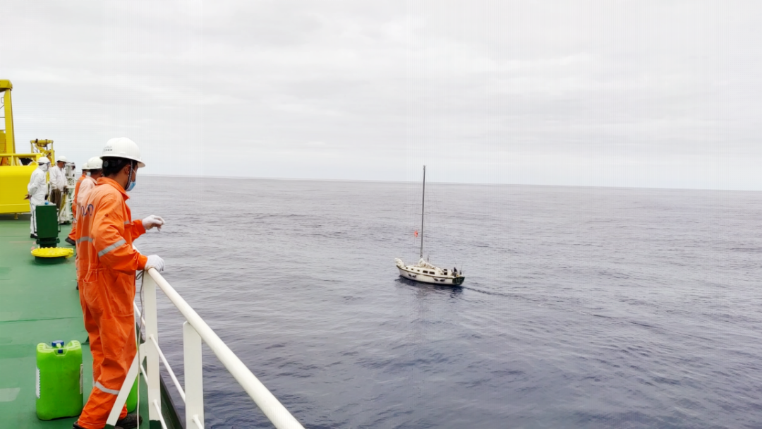 聽船長講故事 | 我們在東北太平洋救了一條美國帆船