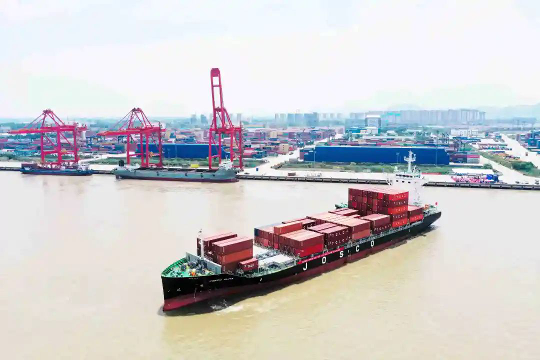 強(qiáng)國復(fù)興有我，扛起國企擔(dān)當(dāng) | 遠(yuǎn)洋“一席談”：優(yōu)化航線布局，服務(wù)江蘇經(jīng)濟(jì)發(fā)展