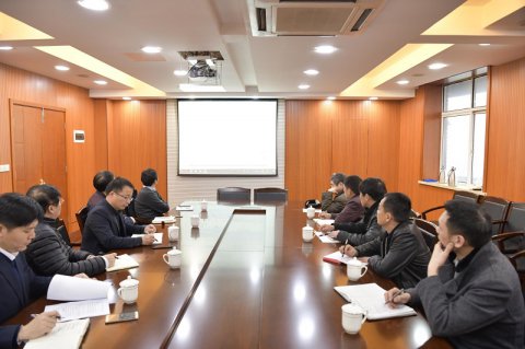 公司舉行LNG罐式集裝箱運(yùn)輸分析研討會(huì)