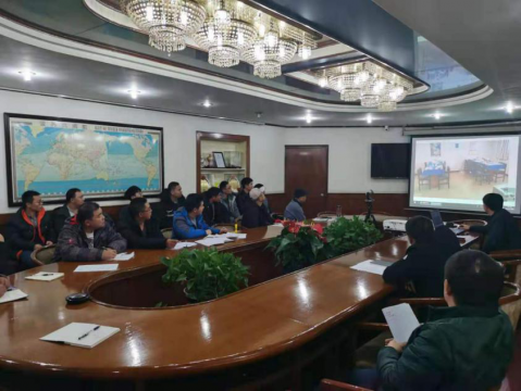 遠(yuǎn)盛公司對(duì)外派“銀鷹”輪接船船員進(jìn)行上船前培訓(xùn)