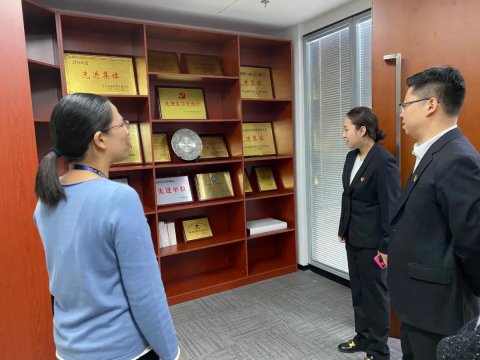 結(jié)對共建謀發(fā)展 互學(xué)互幫共提升