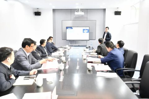 航運事業(yè)部組織召開江蘇省港口集團航運板塊中長期發(fā)展戰(zhàn)略研討會