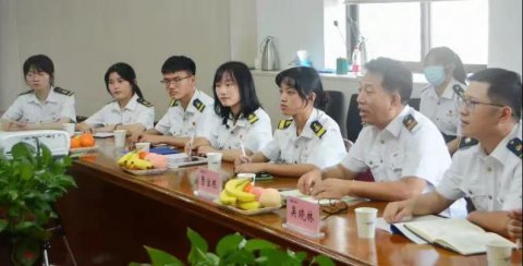 集美大學(xué)航海學(xué)院“智思領(lǐng)航2.0”暑期實(shí)踐隊(duì)探訪江蘇遠(yuǎn)洋