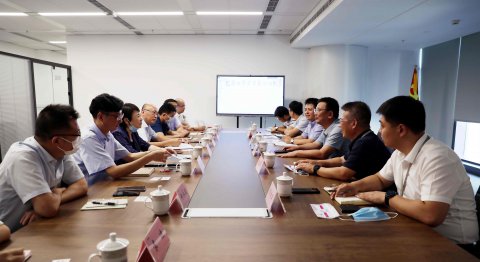 省港口集團長江集裝箱事業(yè)部、航運事業(yè)部聯(lián)合赴鹽城港交流洽談